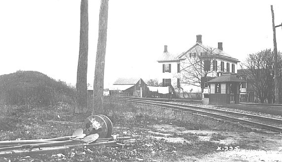 #012 original washington house, background; hampton branch, foreground